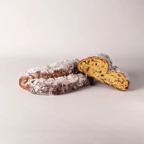 Kerststol amandelspijs